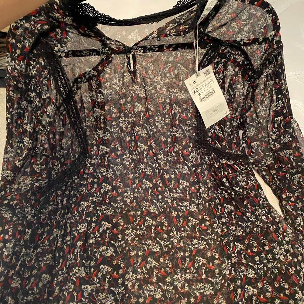 Zara long sleeve flower print